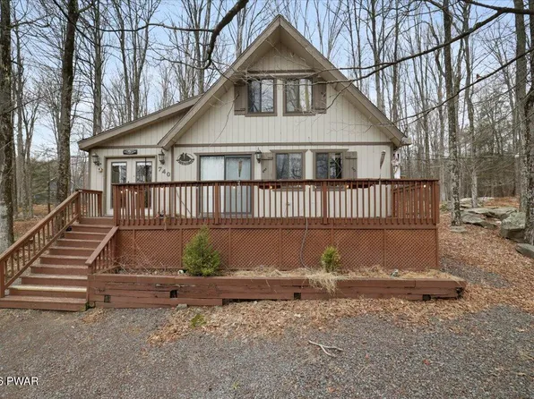740 Woodridge Dr, Lake Ariel, PA 18436