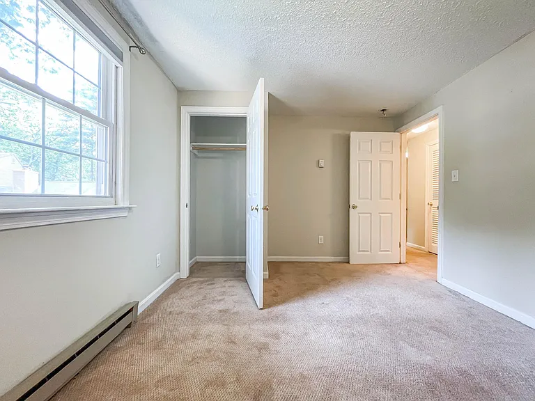 5 Dresden Ct — Photo 64