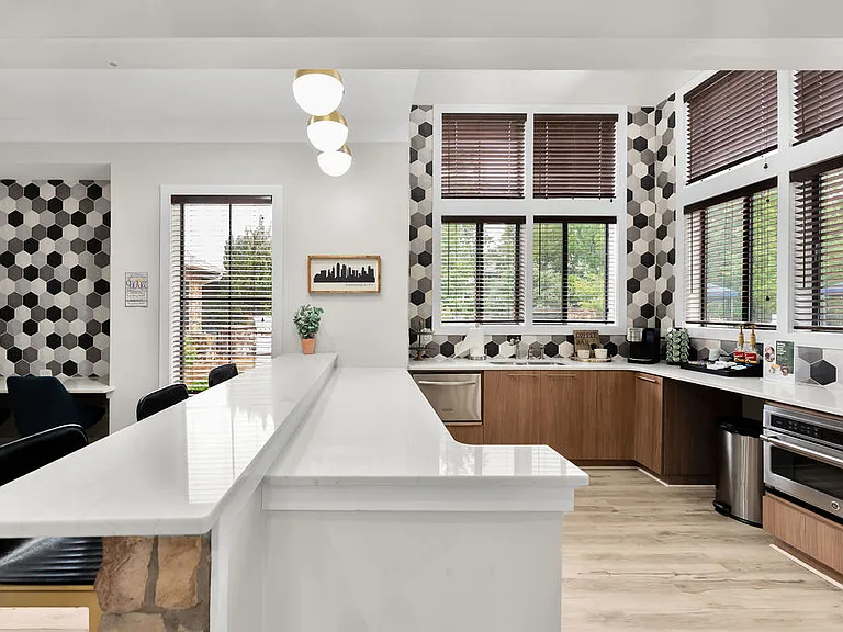 Riverstone Apartments — Photo 58