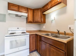 3690 S Fox St, Englewood, CO 80110