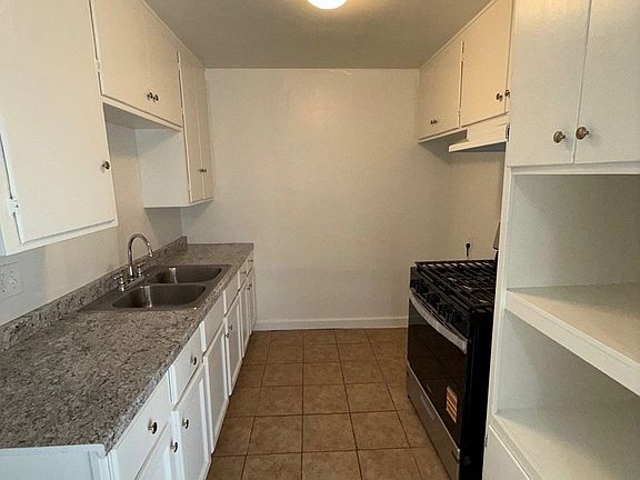 3rd image of 21809 Lanark St #17