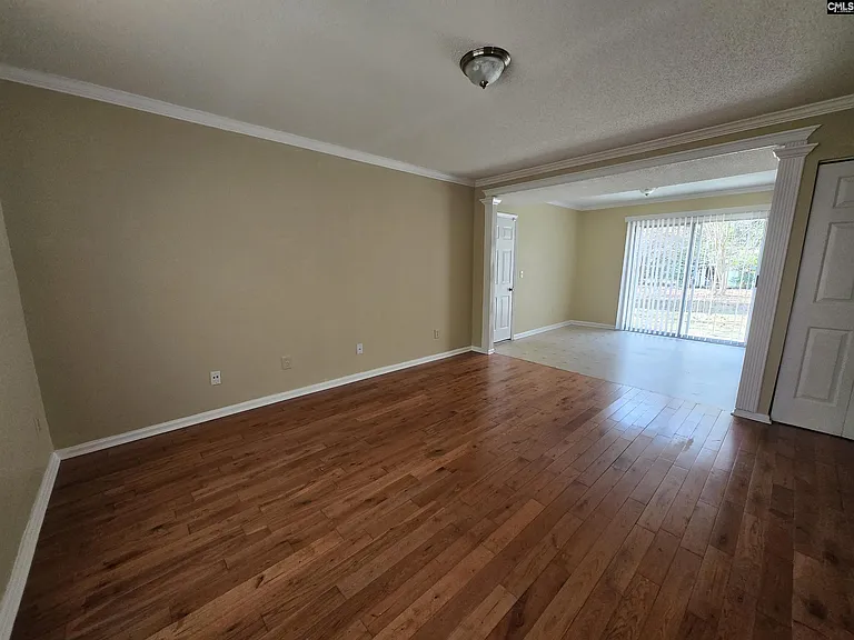 208 Sagamare Rd — Photo 4
