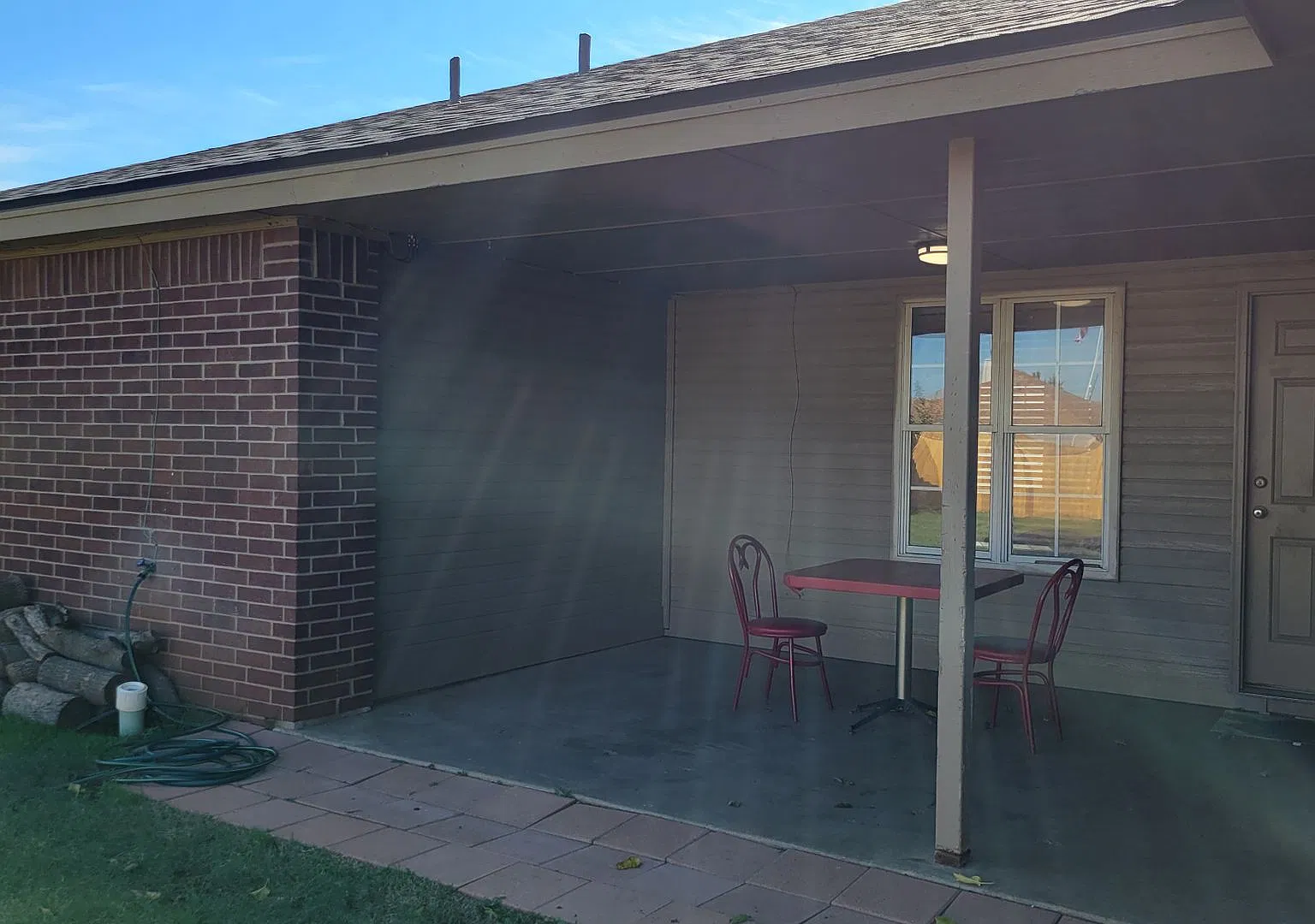 Beautiful 3/2/2 Available March! — Photo 1