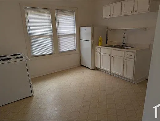 721 Roselane St — Photo 3