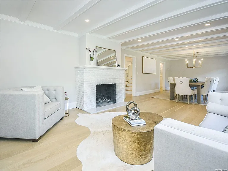 79 Reid Ave — Photo 12