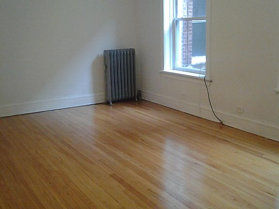 5th image of 2152 W Berteau Ave #2136-3S