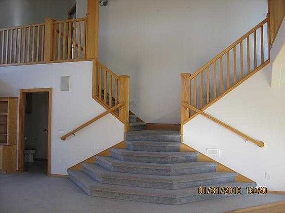Dual Staircase to Master Suite