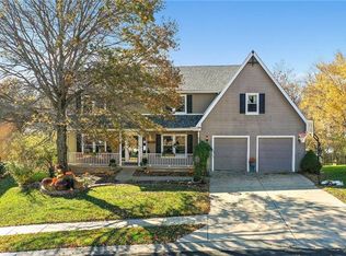 619 Cottonwood Ln, Liberty, MO 64068