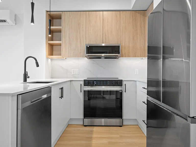 34395 Gladys Ave — Photo 52