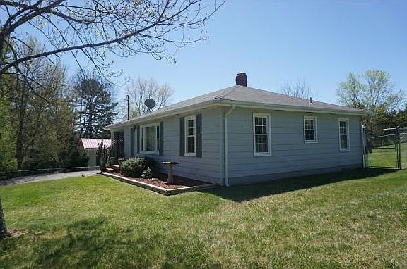 2nd image of 179 Brooklawn Dr