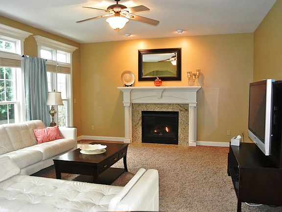 5th image of 7064 Barrington Dr