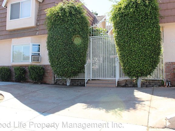 2nd image of 3970 Ingraham St Unit 10