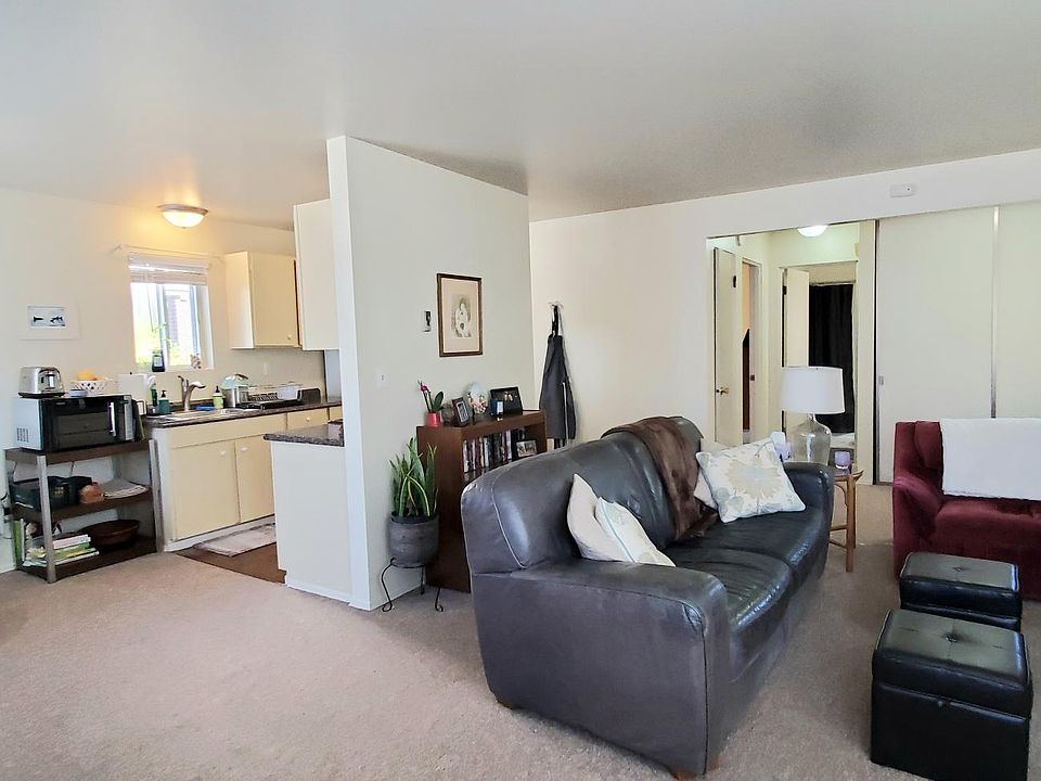 1st image of 6515 35th Ave NE APT 102