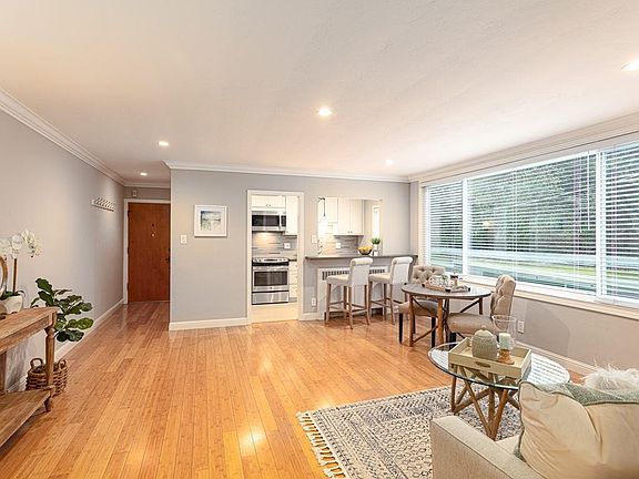 3rd image of 155 El Camino Real #30