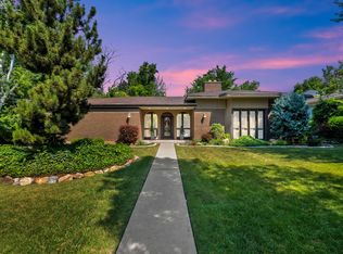 2801 E Valley View Ave, Holladay, UT 84117