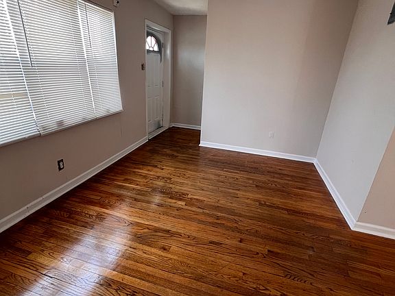 3rd image of 5333 Von Phul St