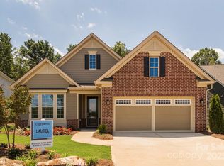 8933 Silver Springs Ct, Charlotte, NC 28215