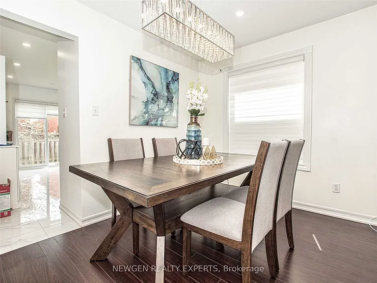 134 Muirland Cres N #MAIN FL — Photo 4