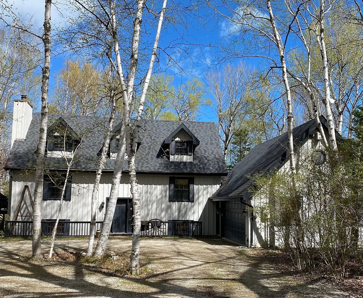 6 bed, $3,000 — Photo 1