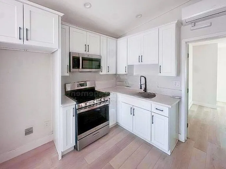 787 N Reservoir St #789 — Photo 6
