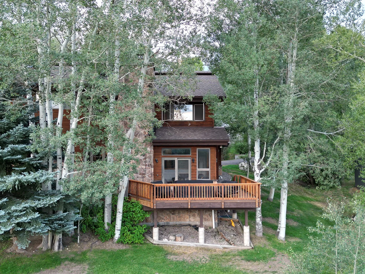 3 bed, 1995 sqft, $5,500 — Photo 2