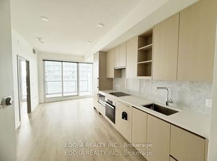 95 McMahon Dr #1815, Toronto, ON