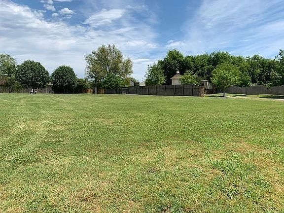 3rd image of 4700 Taldon Ln