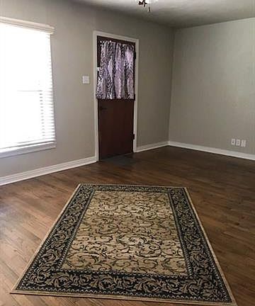 3rd image of 606 N Ricketts St