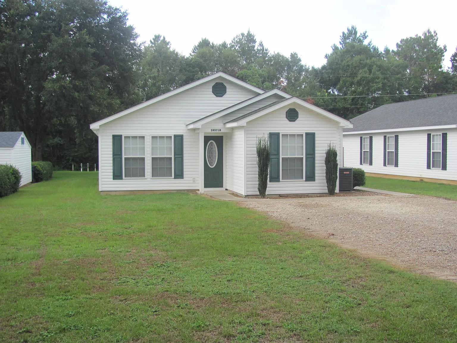 2 bed, 900 sqft, $1,200 — Photo 3