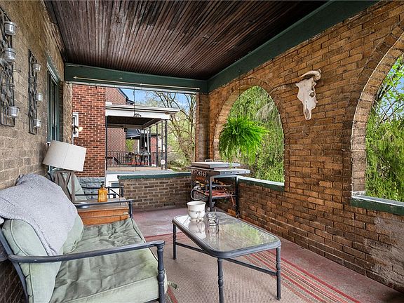 5th image of 3148 Beechwood Blvd