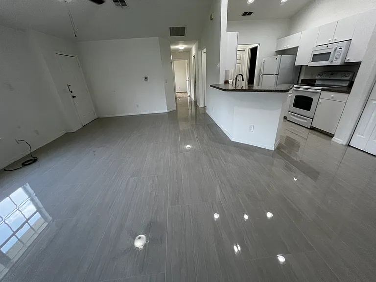 1541 Hightower Ave S — Photo 11