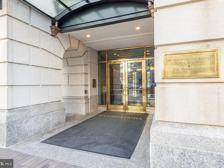 601 Pennsylvania Ave NW #610 — Photo 21