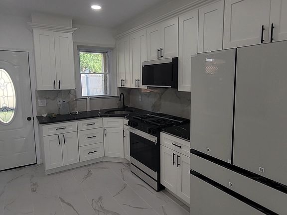 4th image of 1361 N 12th St #3