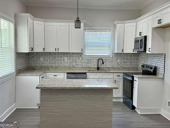 3rd image of 69 4th St