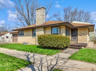 995 S 7th Ave, Kankakee, IL 60901