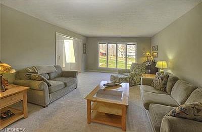 4th image of 9941 Gatewood Dr