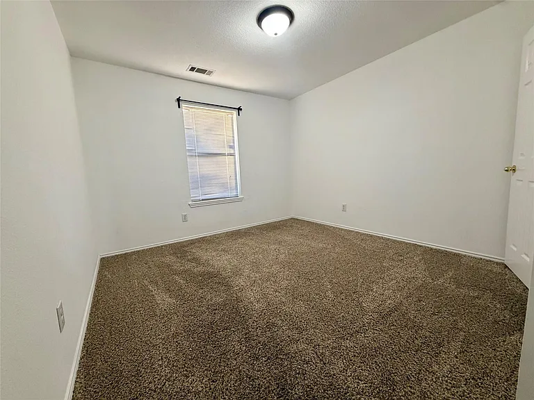 1201 Cumberland Ct — Photo 17