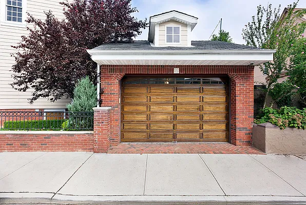 Sold by Compass | media 12