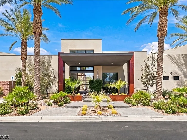 11361 Gravitation Dr — Photo 17