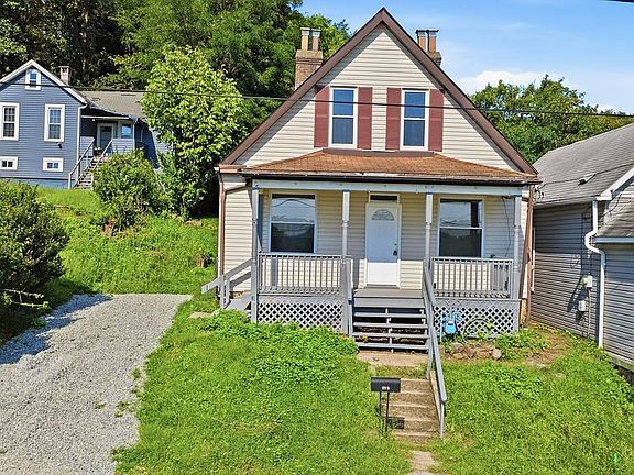 5th image of 807 Maple Dr