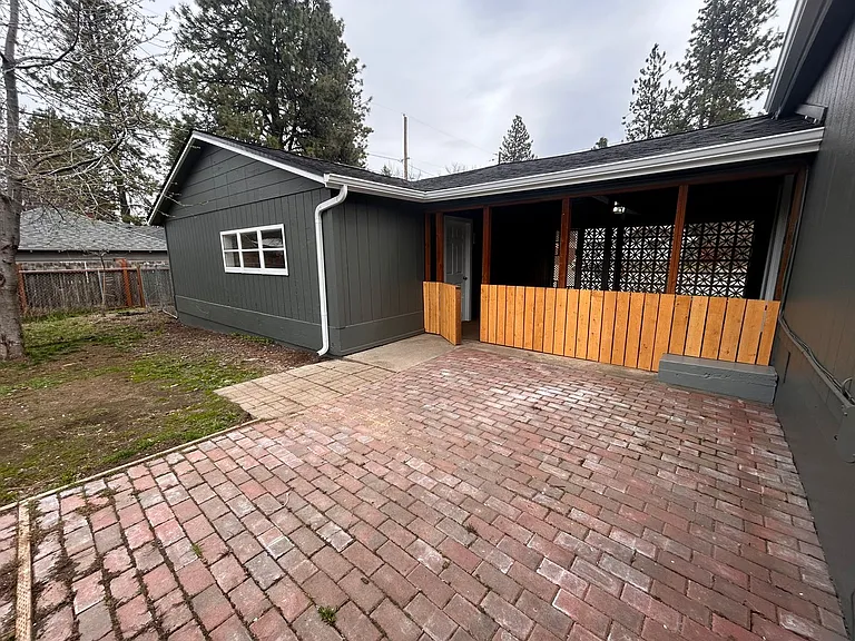 1333 E 41st Ave — Photo 25