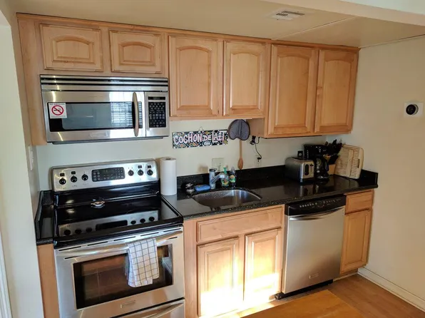 1629 Toledano St #203, New Orleans, LA 70115