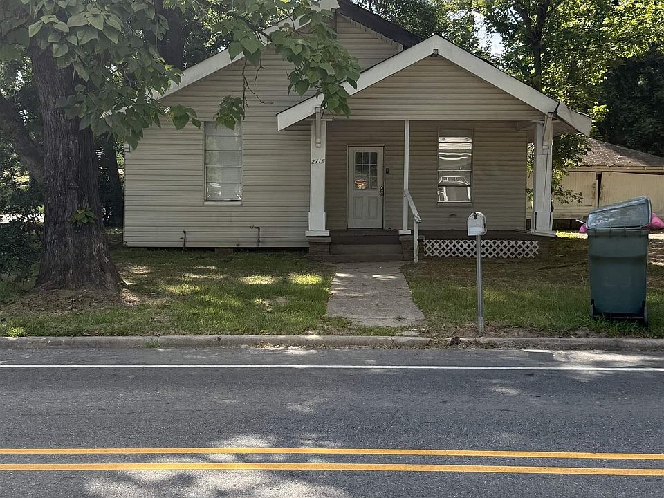 1st image of 2716 S South Grand Dr