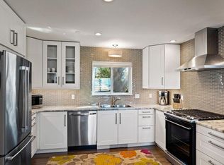 346 Pine Ave, Pacific Grove, CA 93950