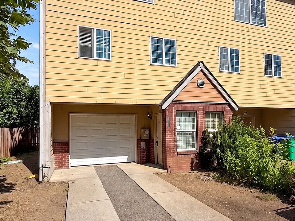 1st image of 12135 SE Harold St
