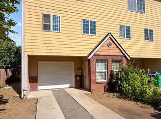 12135 SE Harold St, Portland, OR 97266