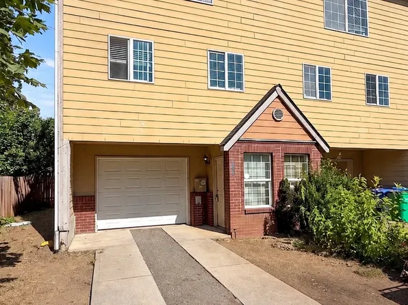 12135 SE Harold St, Portland, OR 97266