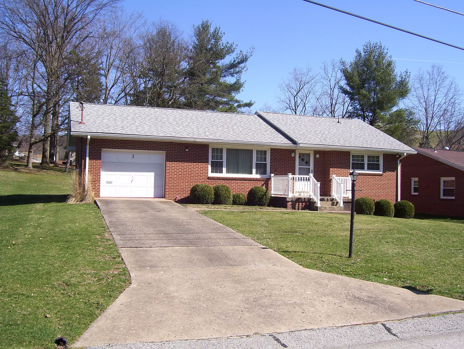 56 Spring Valley Dr photo 1
