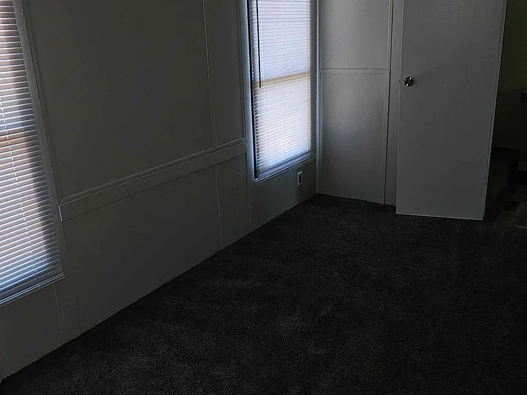 211 George St — Photo 18