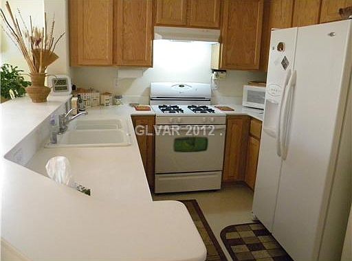 4th image of 10271 Villa Arceno Ave
